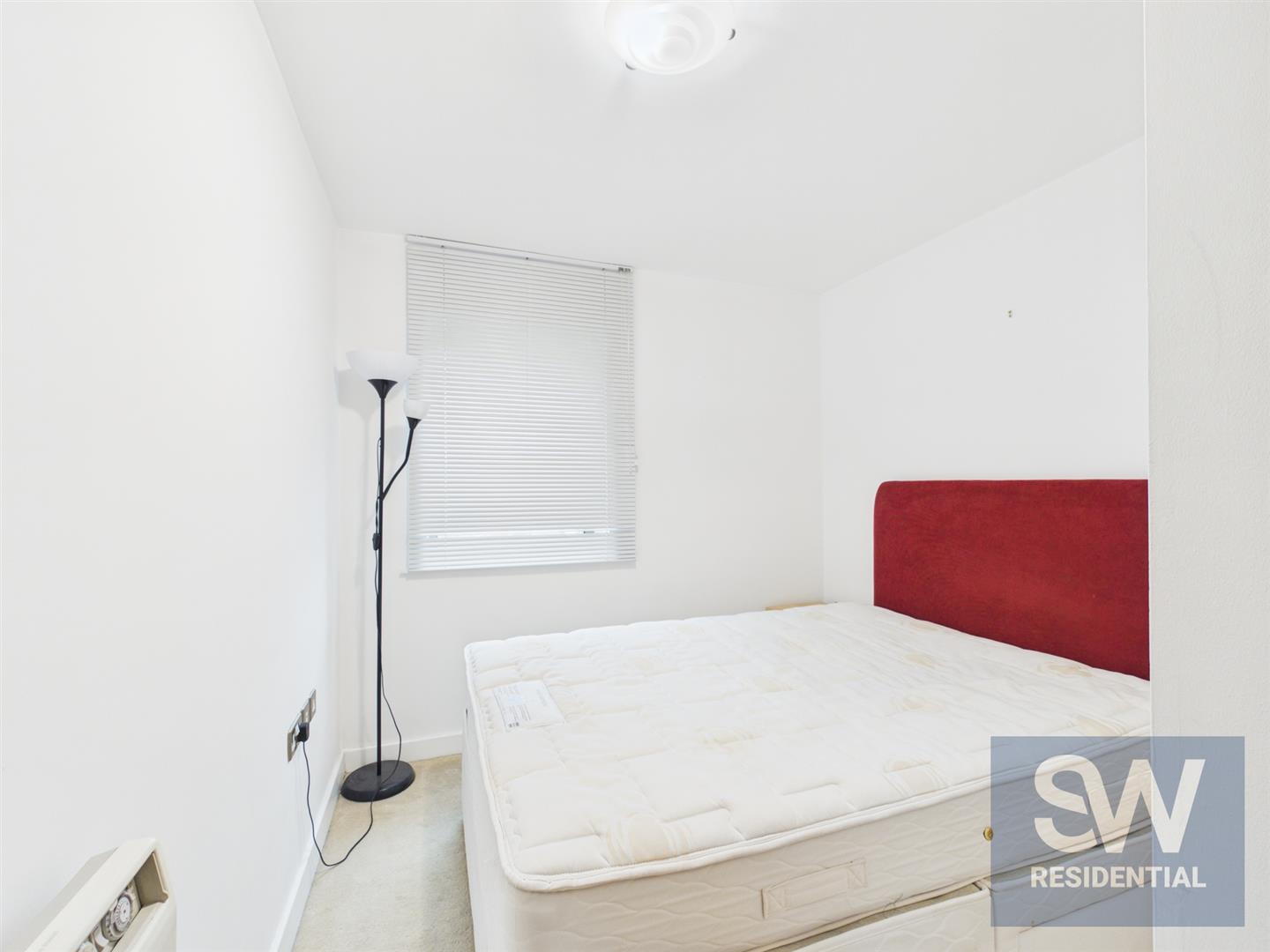 2 bed property in The Saint George Building, Great George Street, Leeds
